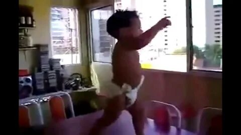 Ролик танцующий мальчик