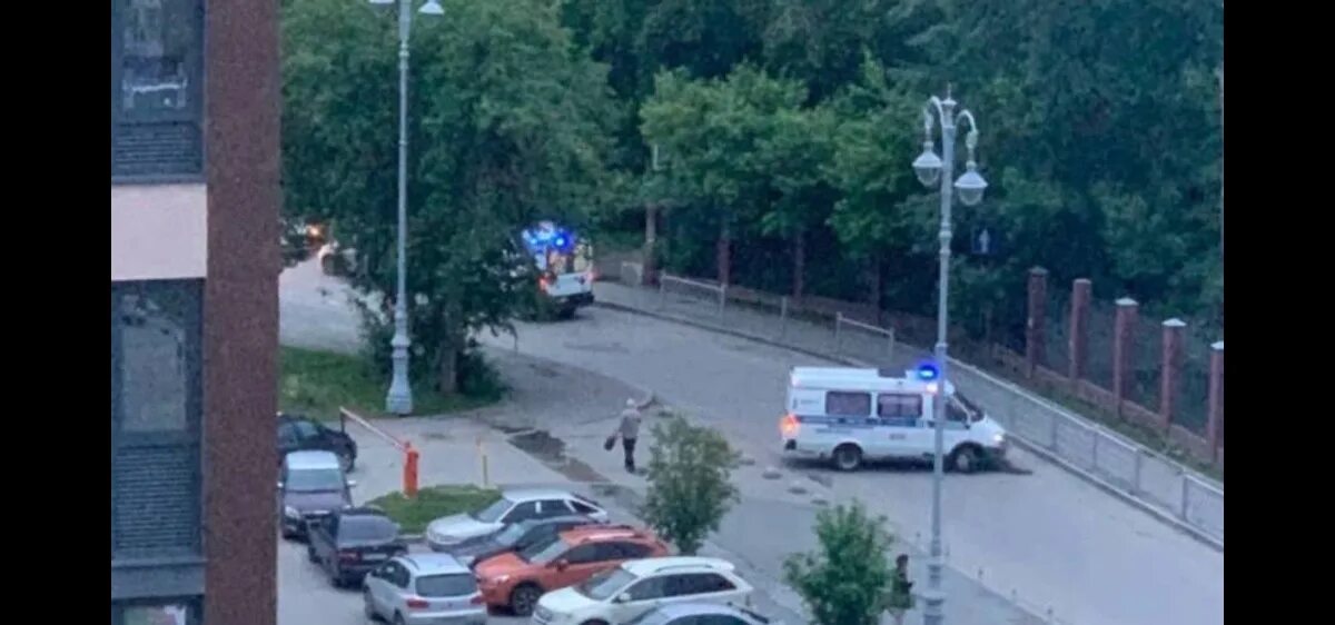 В парке УРГУПСА убили человека. Авария в Екатеринбурге вчера. Нападения екатеринбург