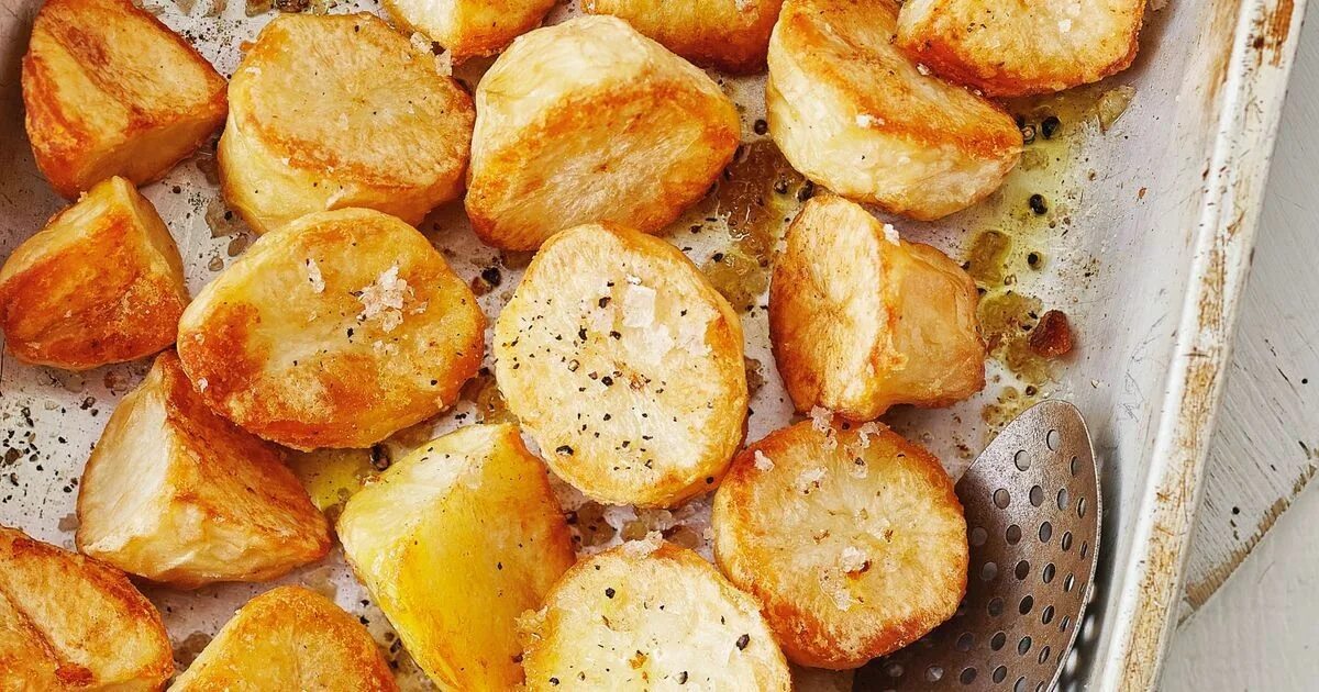 Запечь картошку в соли
