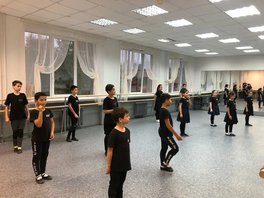 Ансамбль нарт нальчик. Ансамбль нарт агу. Ансамбль нарт. Ансамбль нарты шапсугии. Народный ансамбль танца нарт.