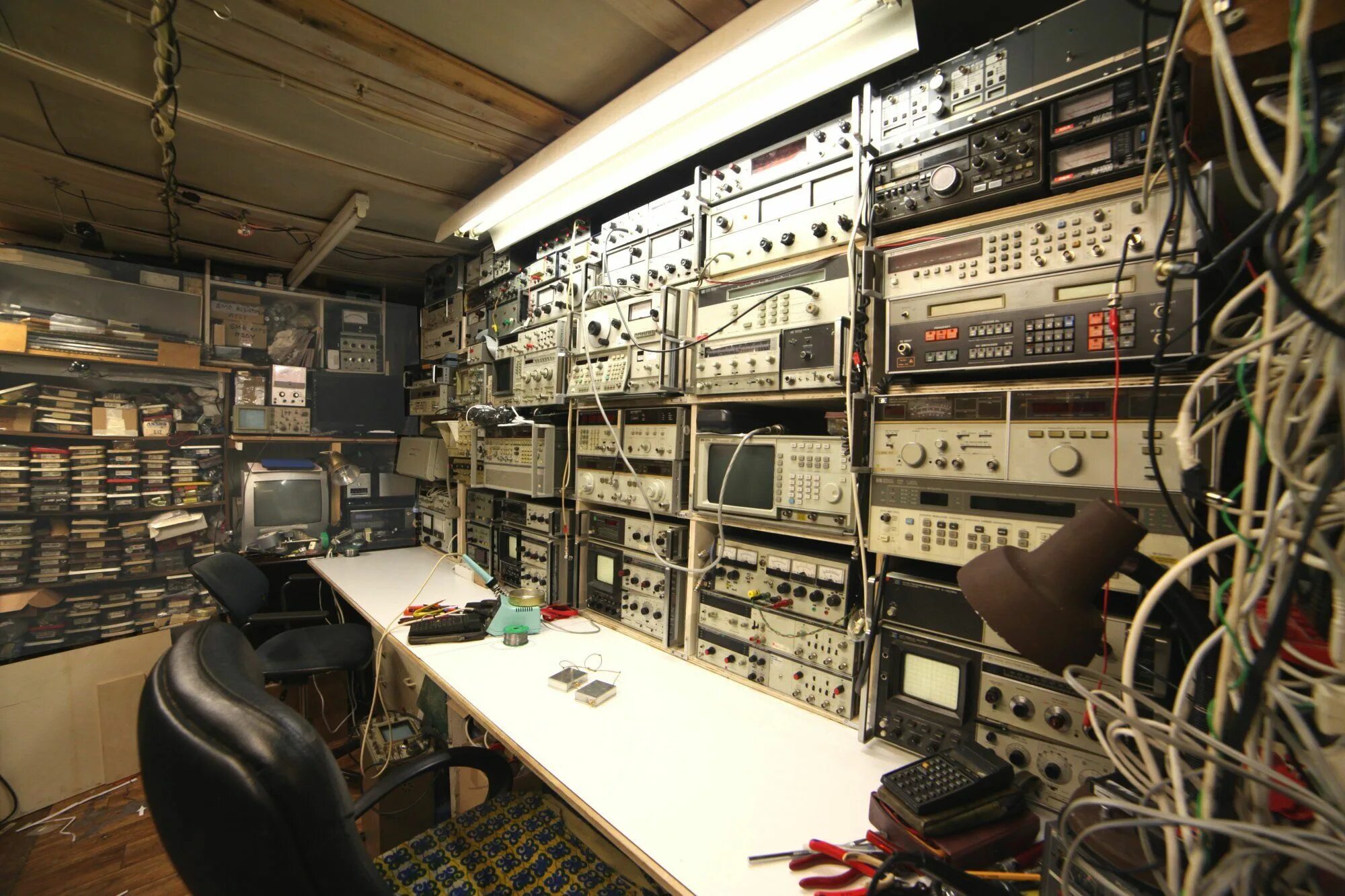 Source lab. Age hacker lab. electronics laboratory. electronic laboratory.