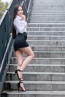 Skirts legs