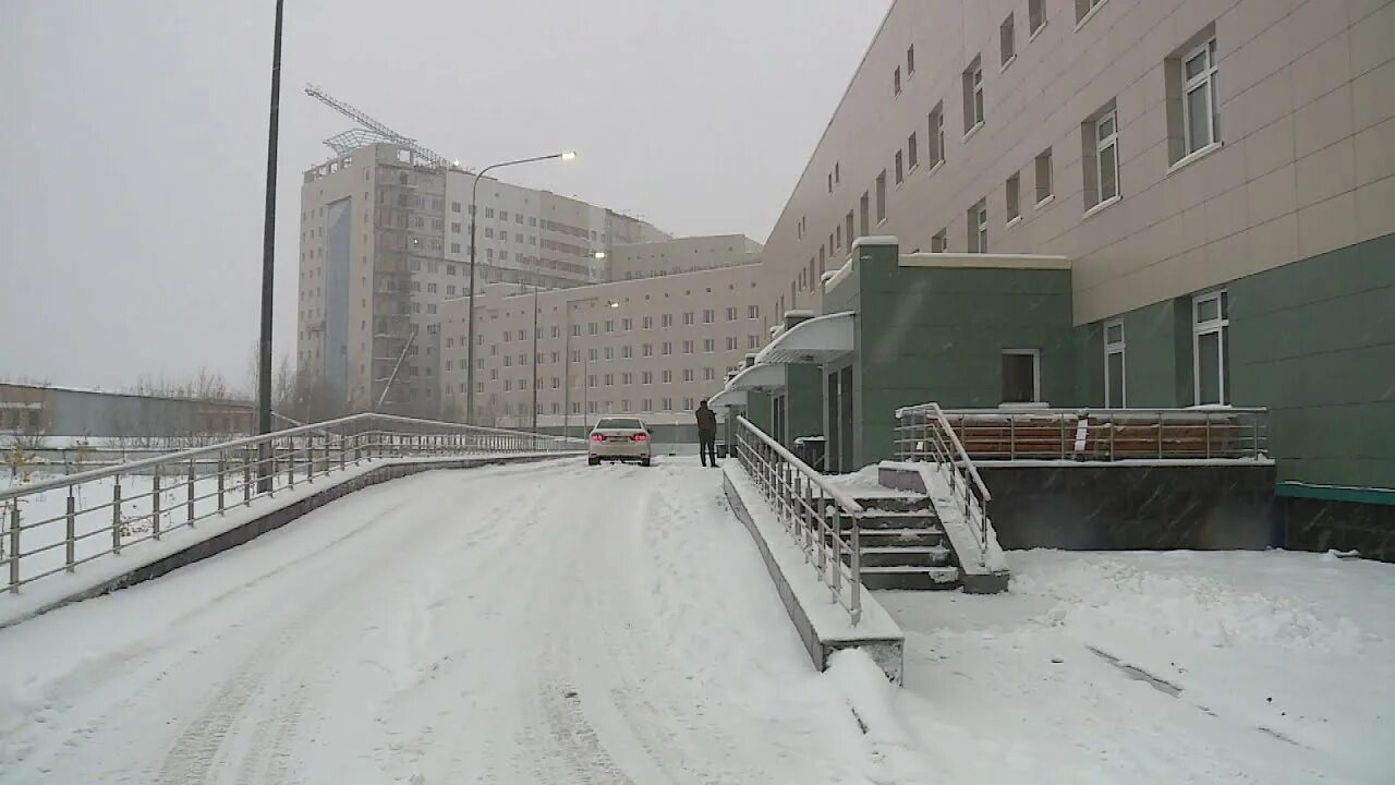 Блакада ленинграда дорога жизни. Блокада ленинграда дорога жизни монументы. Дорога жизни блокадного ленинграда. Дорога жизни блокадного ленинграда. Больница дорога жизни.