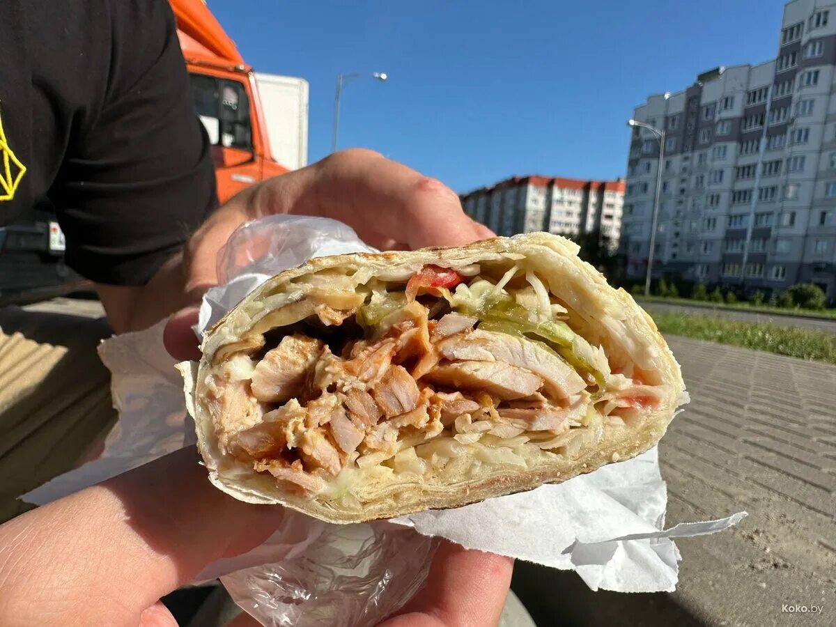 Вкусный кебаб минск. Дурум шаурма. донер дурум муром. кебабчики.