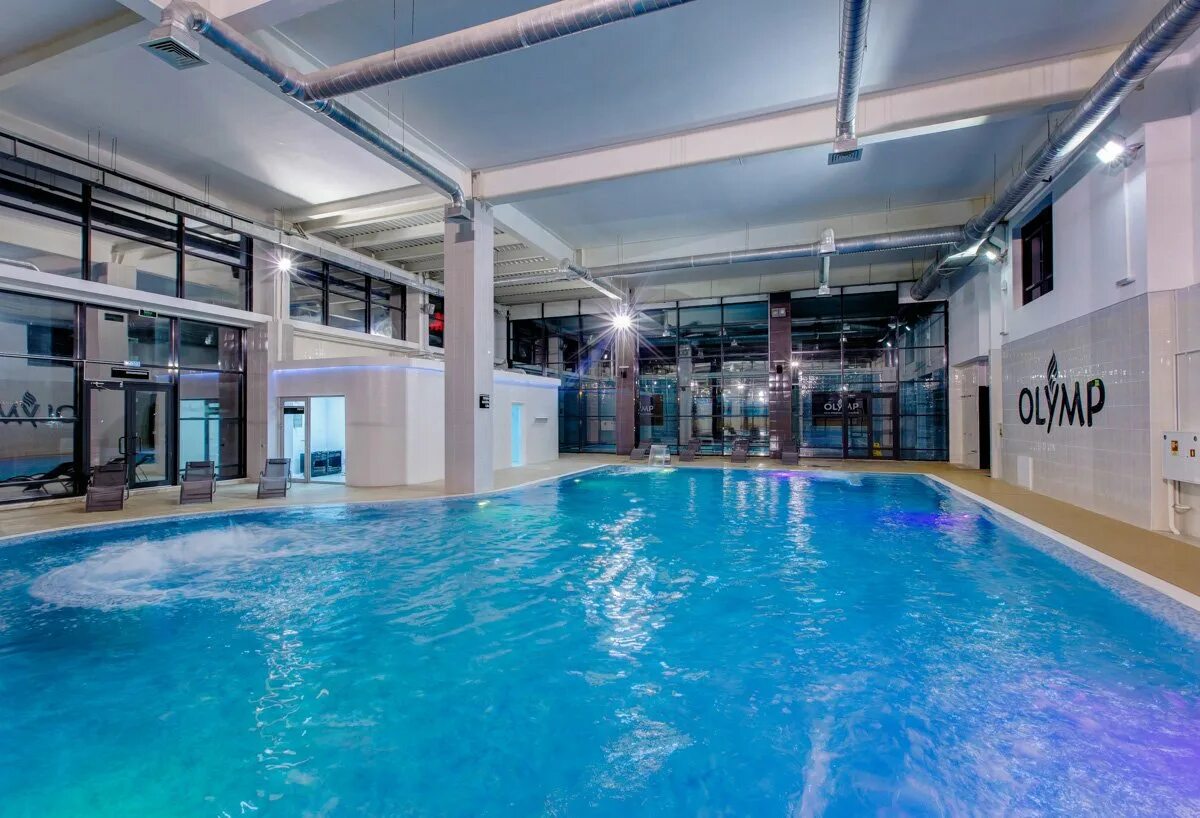 Океанис фитнес в нижнем новгороде. World class fitness москва. Фитнес клуб с бассейном ростов. Бассейн зал. Фитнес клуб с бассейном ростов.