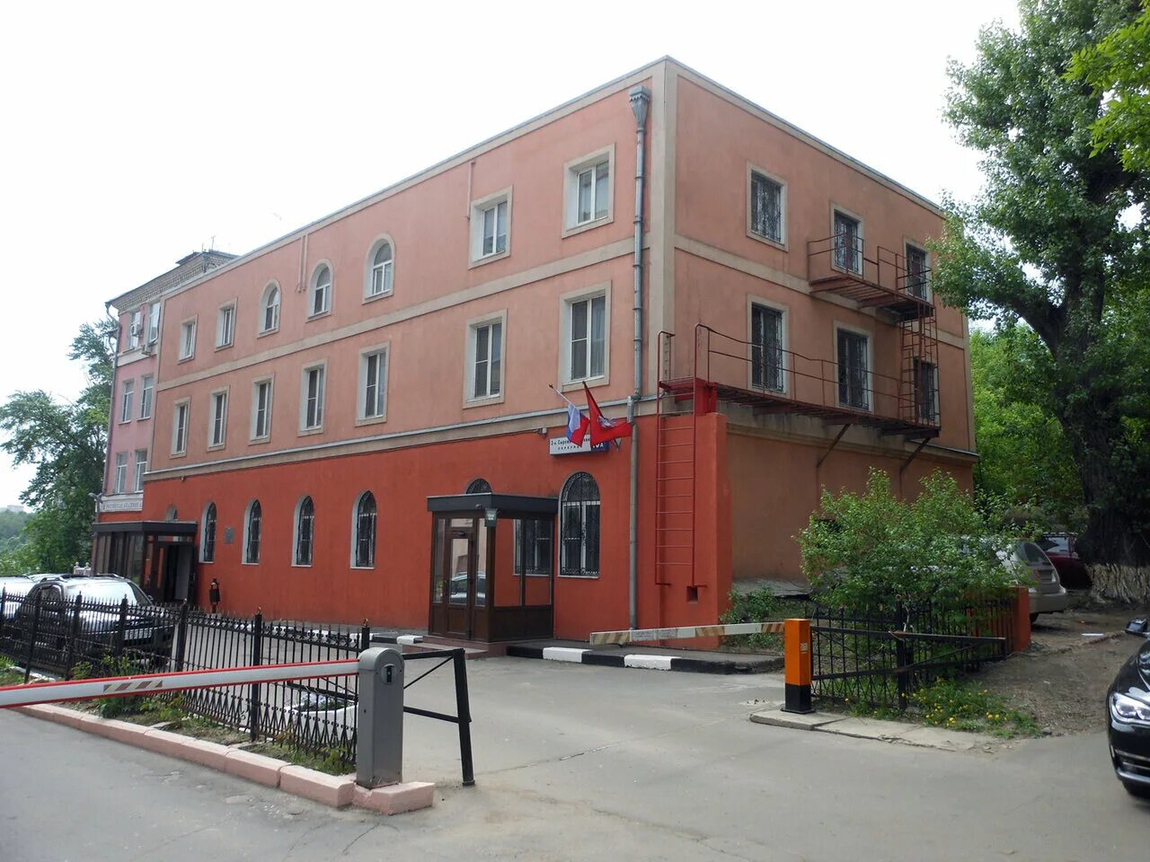 коллегия адвокатов москва здание. 2 й сыромятнический пер д 10. 2 й сыромятнический переулок 10. 2 сыромятнический переулок 10а москва. москва, 2-й сыромятнический переулок, 10.