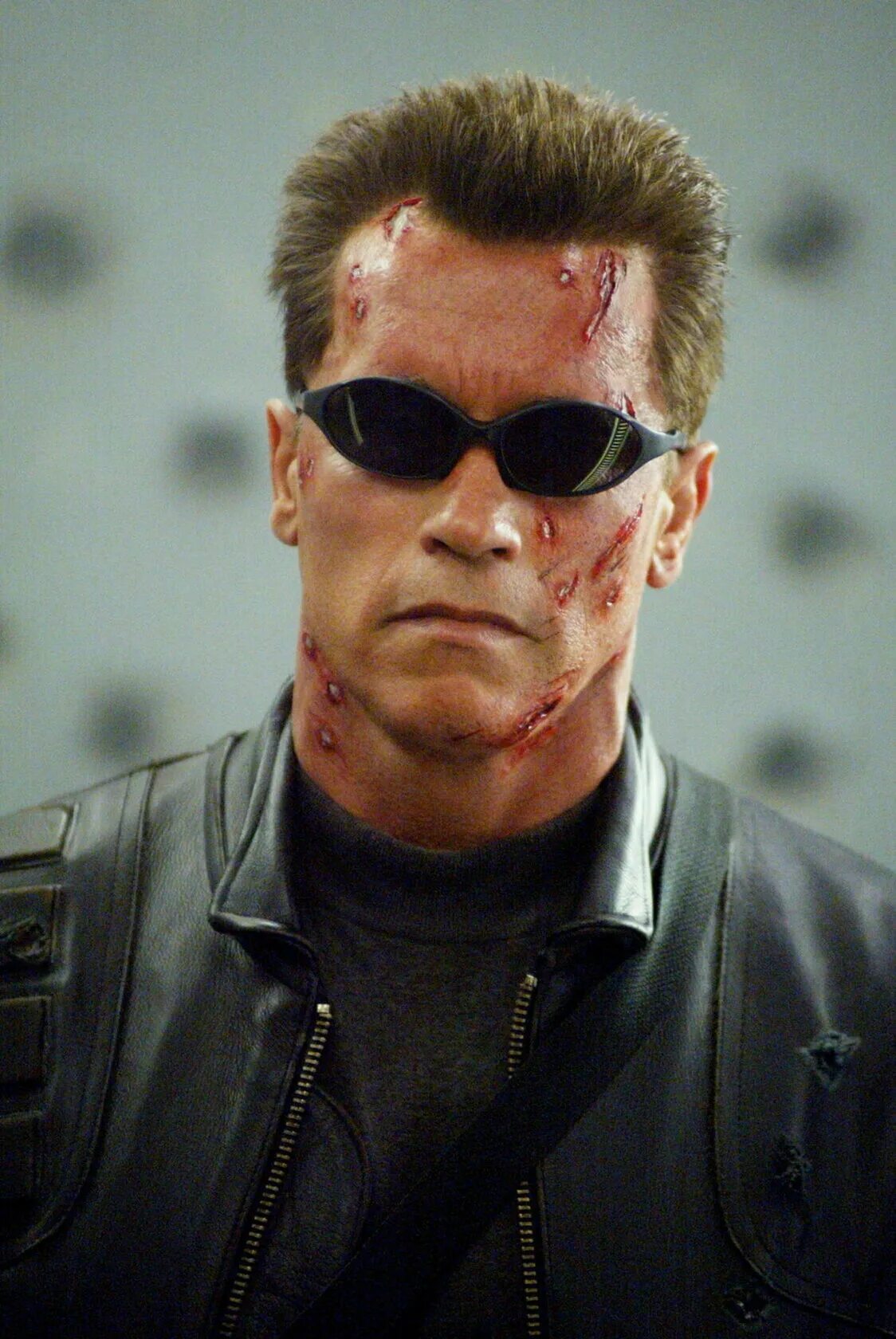 Лэнс хенриксен 1984. Арнольд шварценеггер терминатор. Бывший терминатор. Арнольд шварценеггер терминатор 6. Арнольд шварценеггер терминатор генезис.