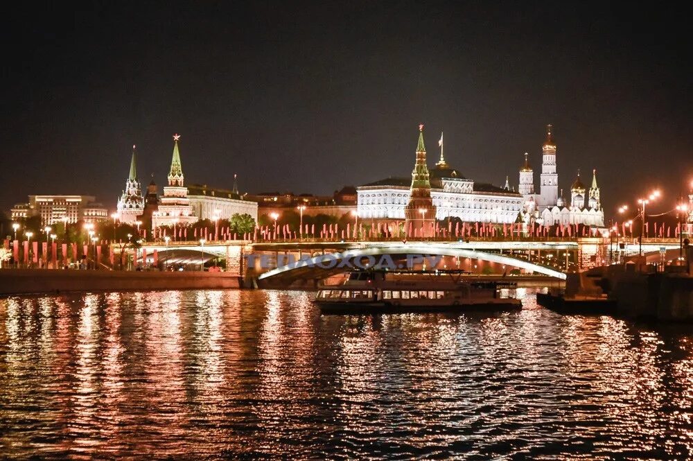 Прогулка на теплоходе по москве вечером. Вечерняя москва река. москва река вечерняя прогулка. речная прогулка по москве вечером. вечерняя москва с теплохода фото.