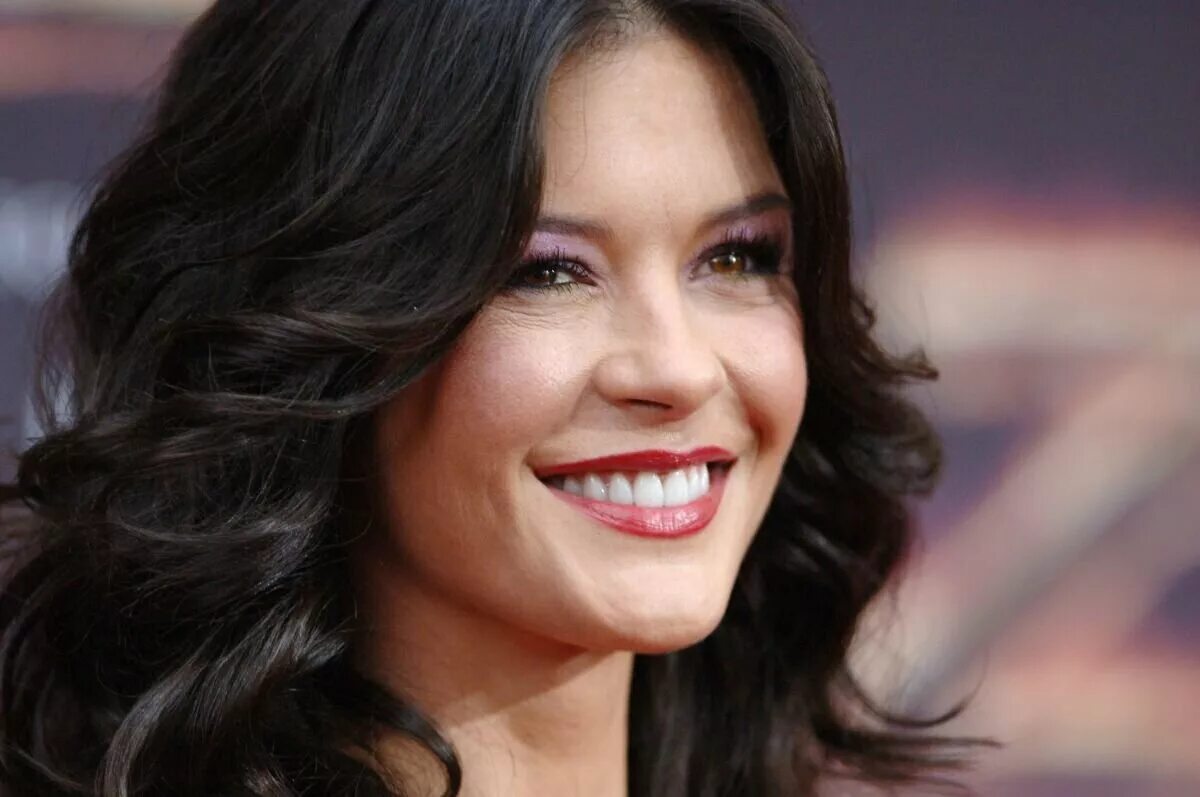 кэтрин зета-джонс 2022. зета джонс актриса. кэтрин зета-джонс 2007. кэтрин зета-джонс. актриса кэтрин зета джонс.