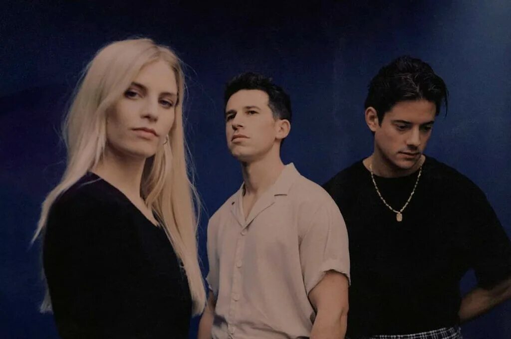 How does it feel to be. Ханна Рид London Grammar. Californian Soil (2021). Лондон граммар. London Grammar - Californian Soil (2021).