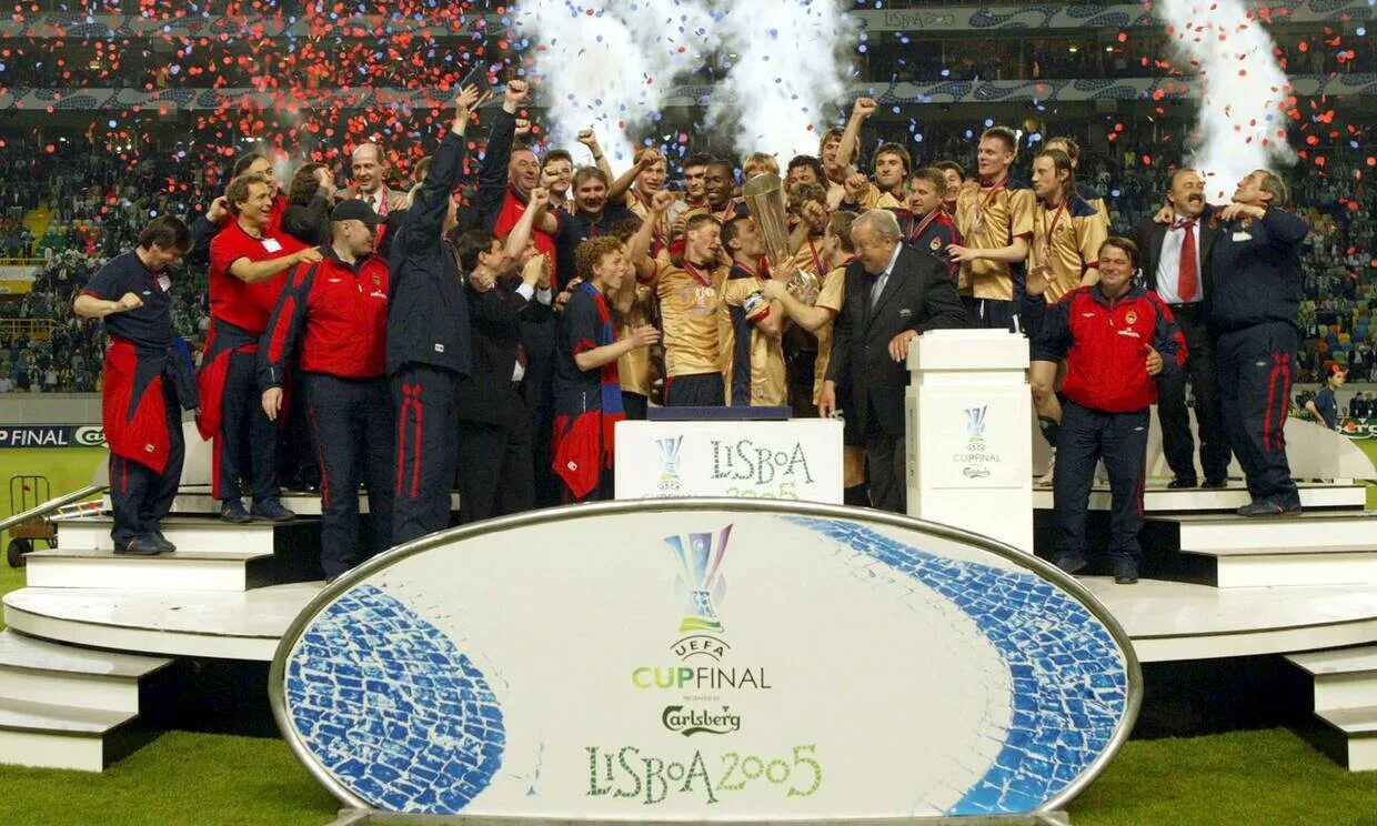 Кубок уефа 2005. Цска уефа 2005. финал кубка уефа 2005. цска кубок уефа 2005 финал. цска спортинг 2005.