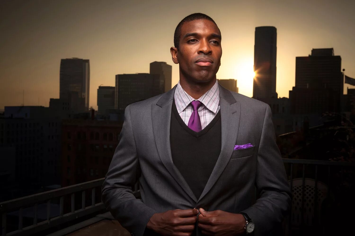 Общение с клиентом. Why the good looking. Хорошие девочки сериал 4 сезон. Why the good looking. Покупатель.