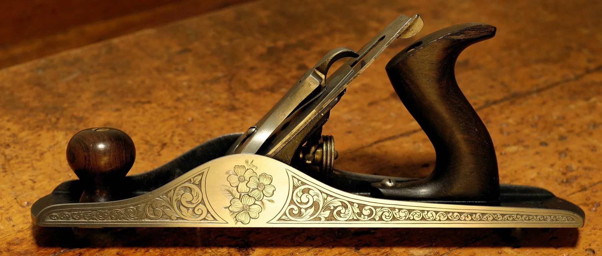 Рубанок сканворд. Древний рубанок. Старые маленькие рубанки. Рубанок отборник зубр. Фуганок шерхебель фальцгобель рубанок.