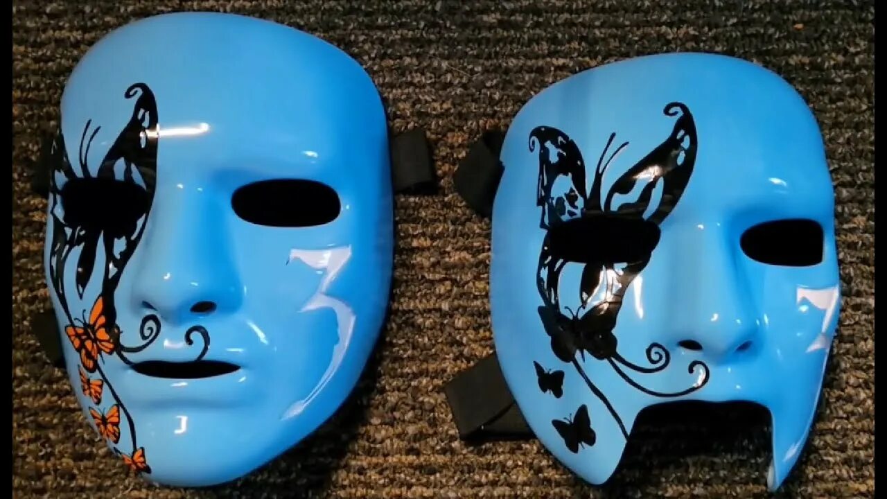 Маска песни сегодня. Hollywood Undead Johnny 3 tears маска. Маска Johnny 3 tears. Hollywood Undead Masks. Hollywood Undead j3t Mask.