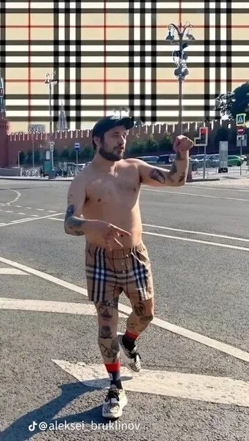 Какое образование у паши техника