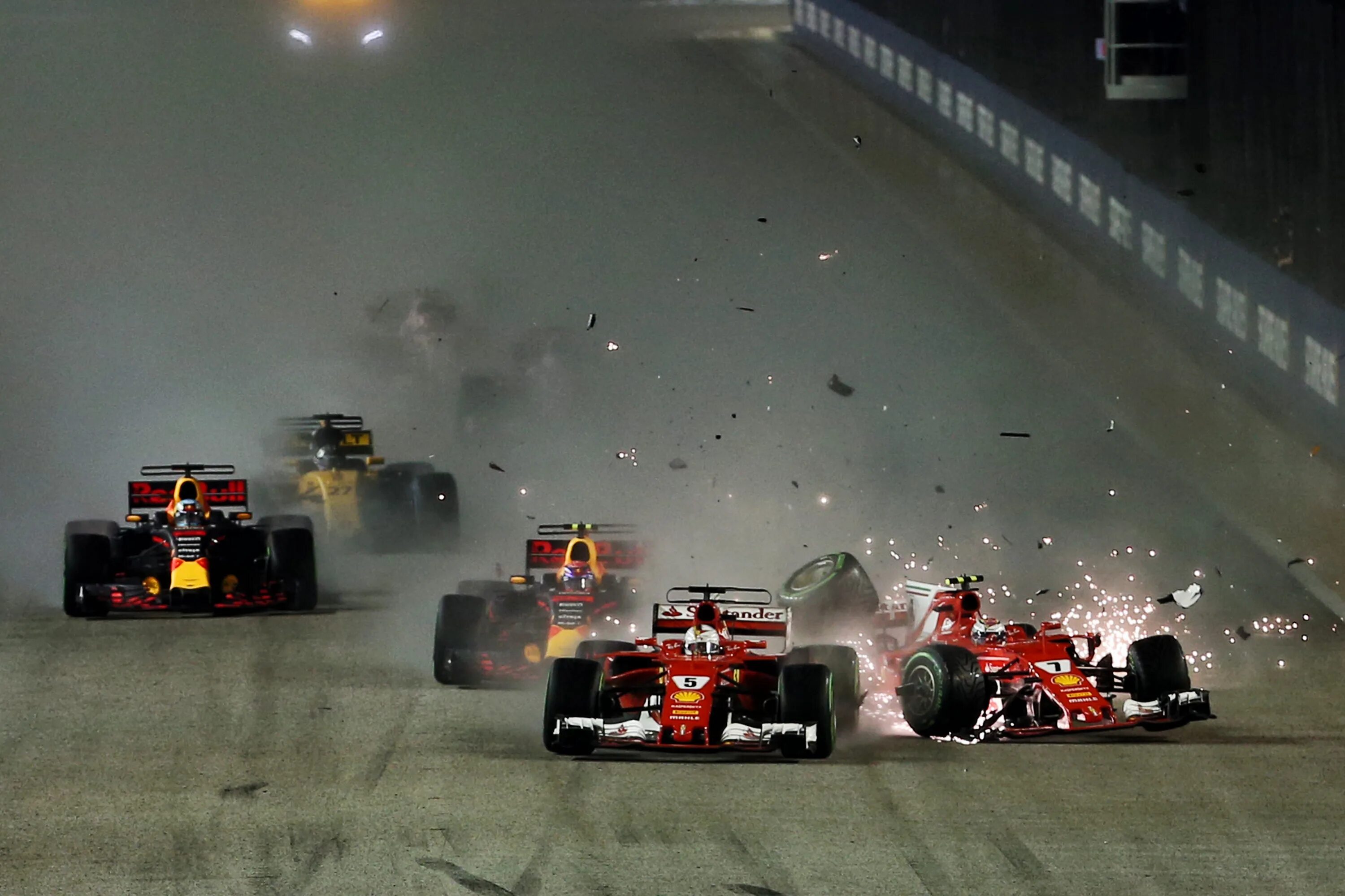 Гран при Сингапура 2017. F1 Ferrari crash. Формула 1 Гран при Сингапура. Ferrari f1 2017.