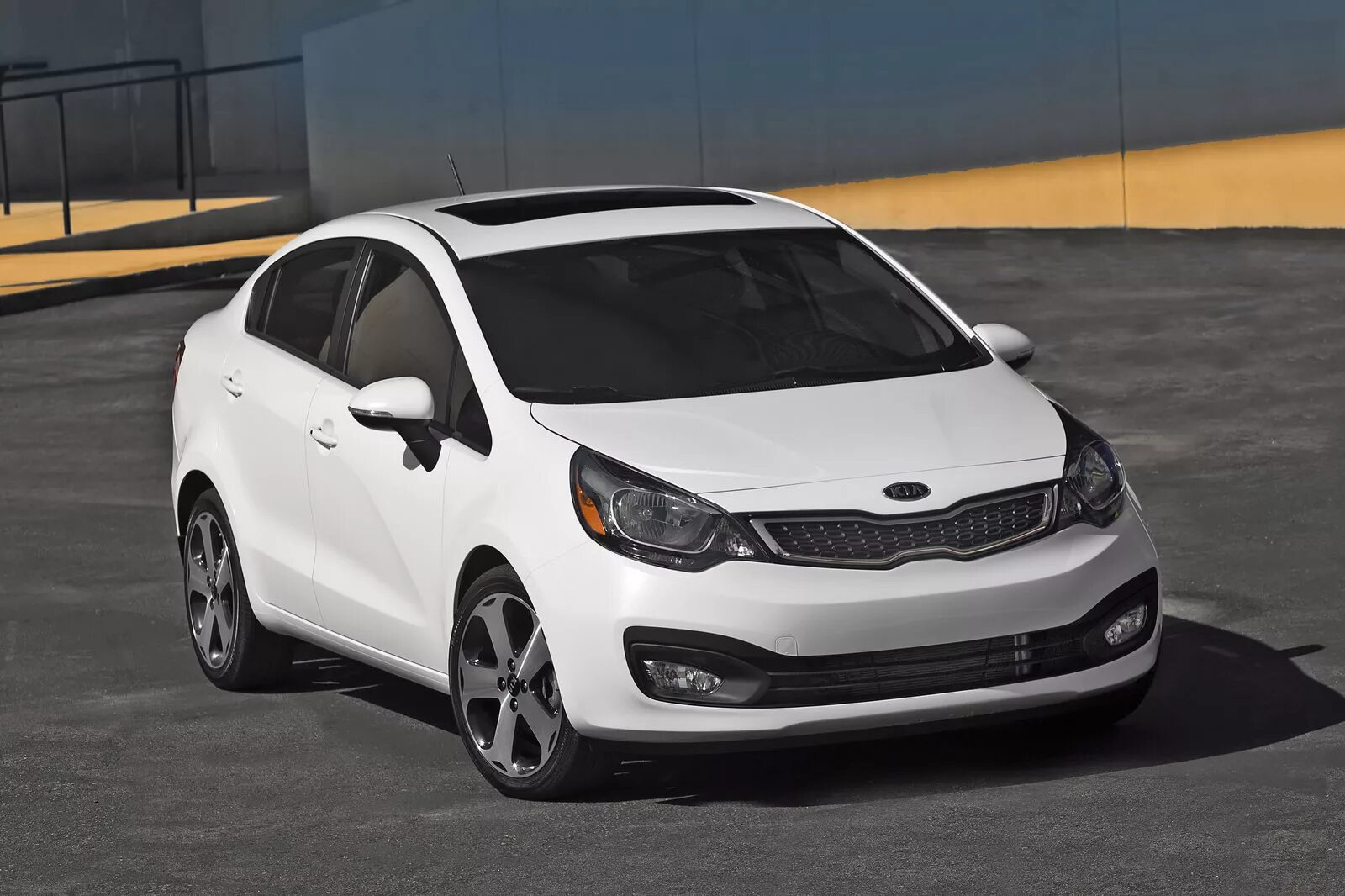 Рио кис. Kia Rio k2. Кия Рио 2012 седан. Kia Rio 2014. Киа Рио 2013 седан.