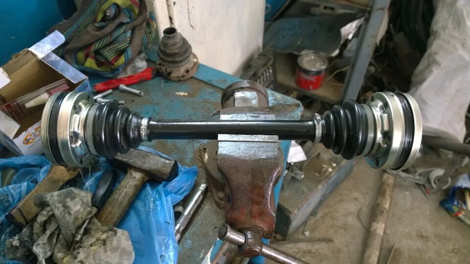 Шрус бмв е34. Пыльник шруса bmw e34. шрусы 518 е34.