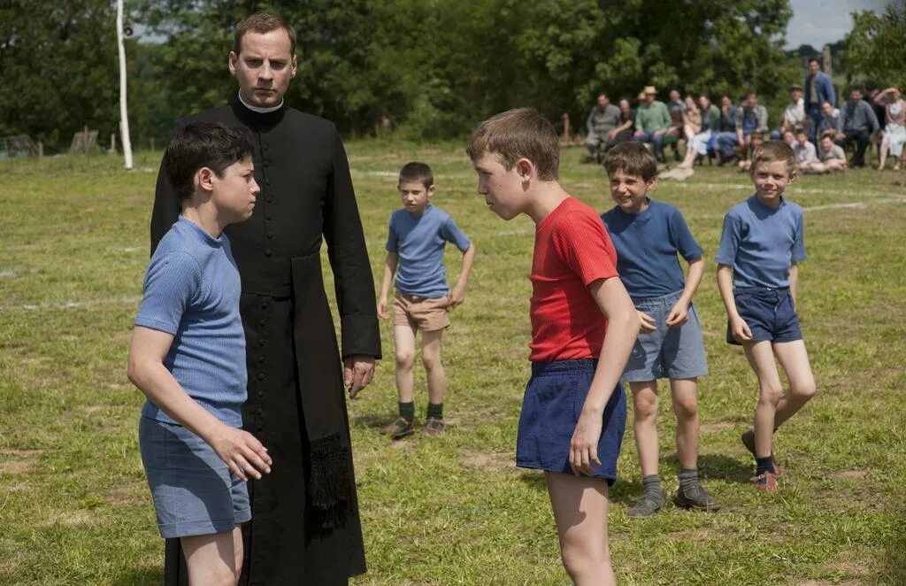 Винсент брес. Yann samuell. La guerre des. La guerre des. Братство четырёх «л» / la guerre des lulus (2022).