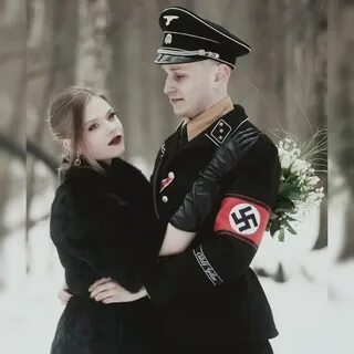 Немецкий офицер девушка