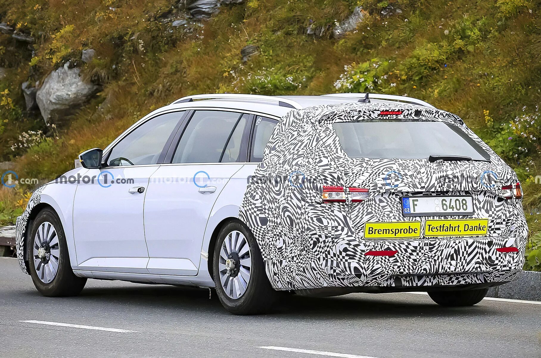 Vw passat 2022. новый азлк-2141 москвич 2021. универсал 2023 новый. шкода суперб 2021. Vw passat 2023 b9.