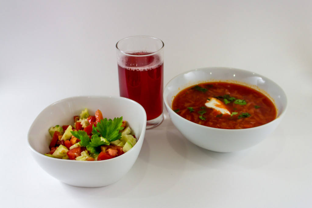 Тарелка супа. Для супа. Морковный суп моро. Первое и второе блюдо. Румынский суп.