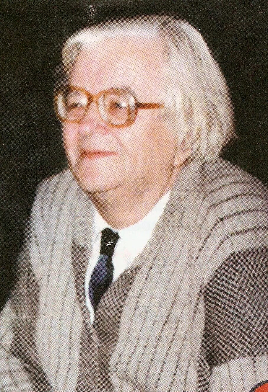 Берестов поэт. Берестов поэт. Берестов писатель. Берестов поэт. Берестов поэт.