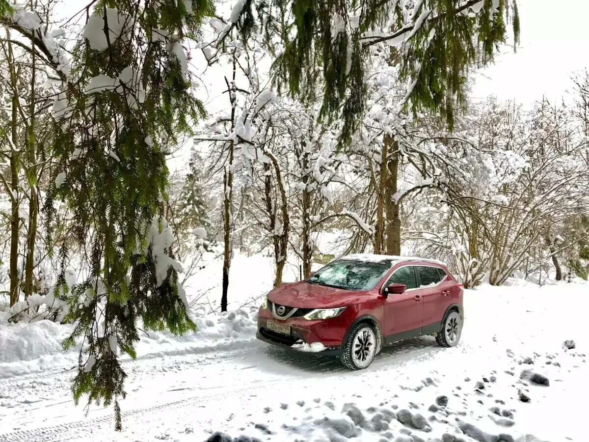 Тест драйв кашкай. Ниссан Кашкай зима. Nissan Qashqai зимой. Nissan Qashqai 2014 по снегу. Ниссан Кашкай зима машинка.