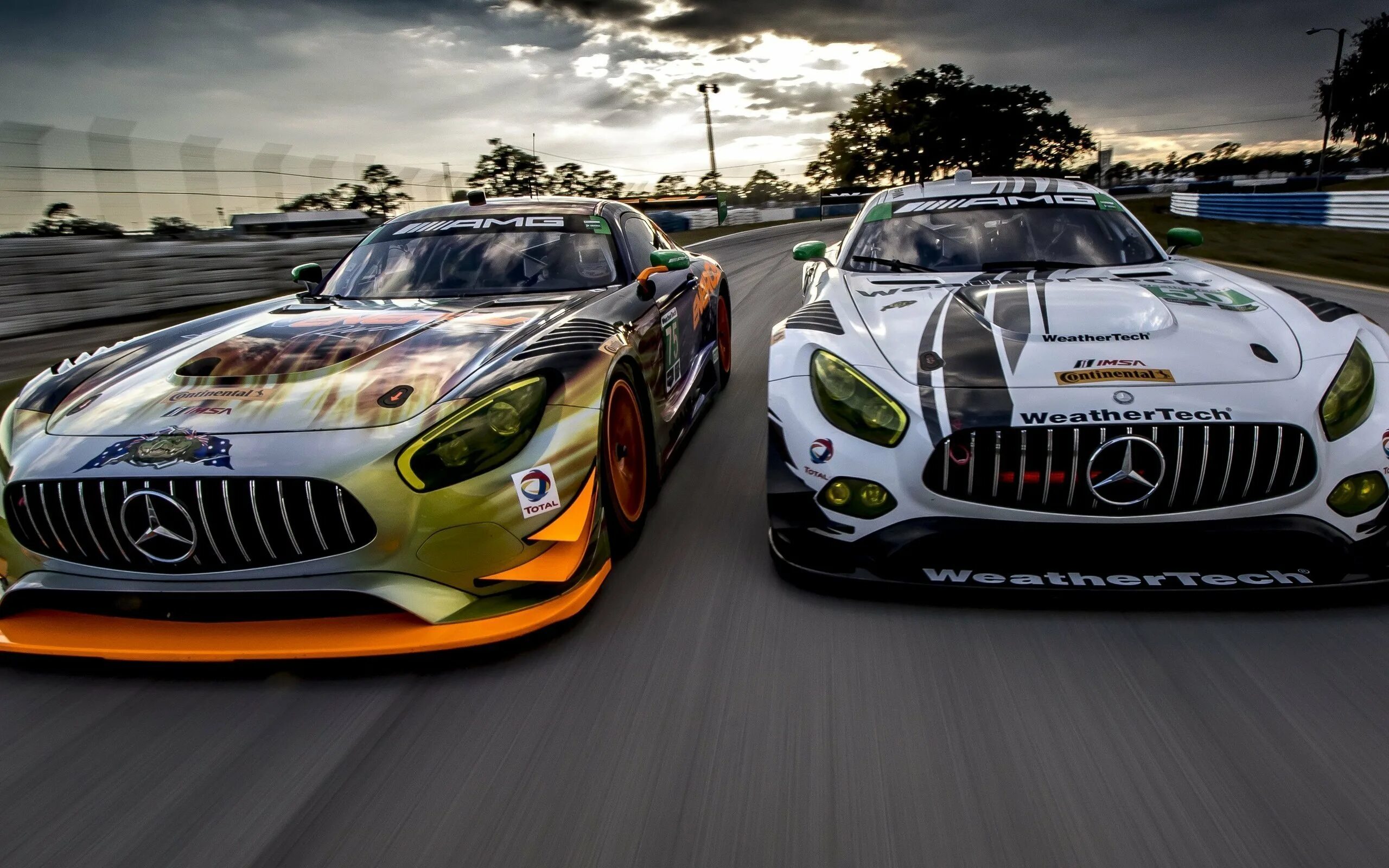 Самые крутые гоночные машины. Mercedes AMG gt3. Mercedes AMG gt3 EVO. Мерседес АМГ gt 3. Гоночный Мерседес АМГ ГТ.