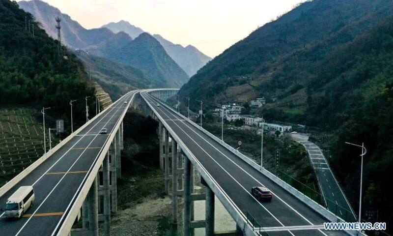 American professor on Chinese modernization-- Beijing Review
