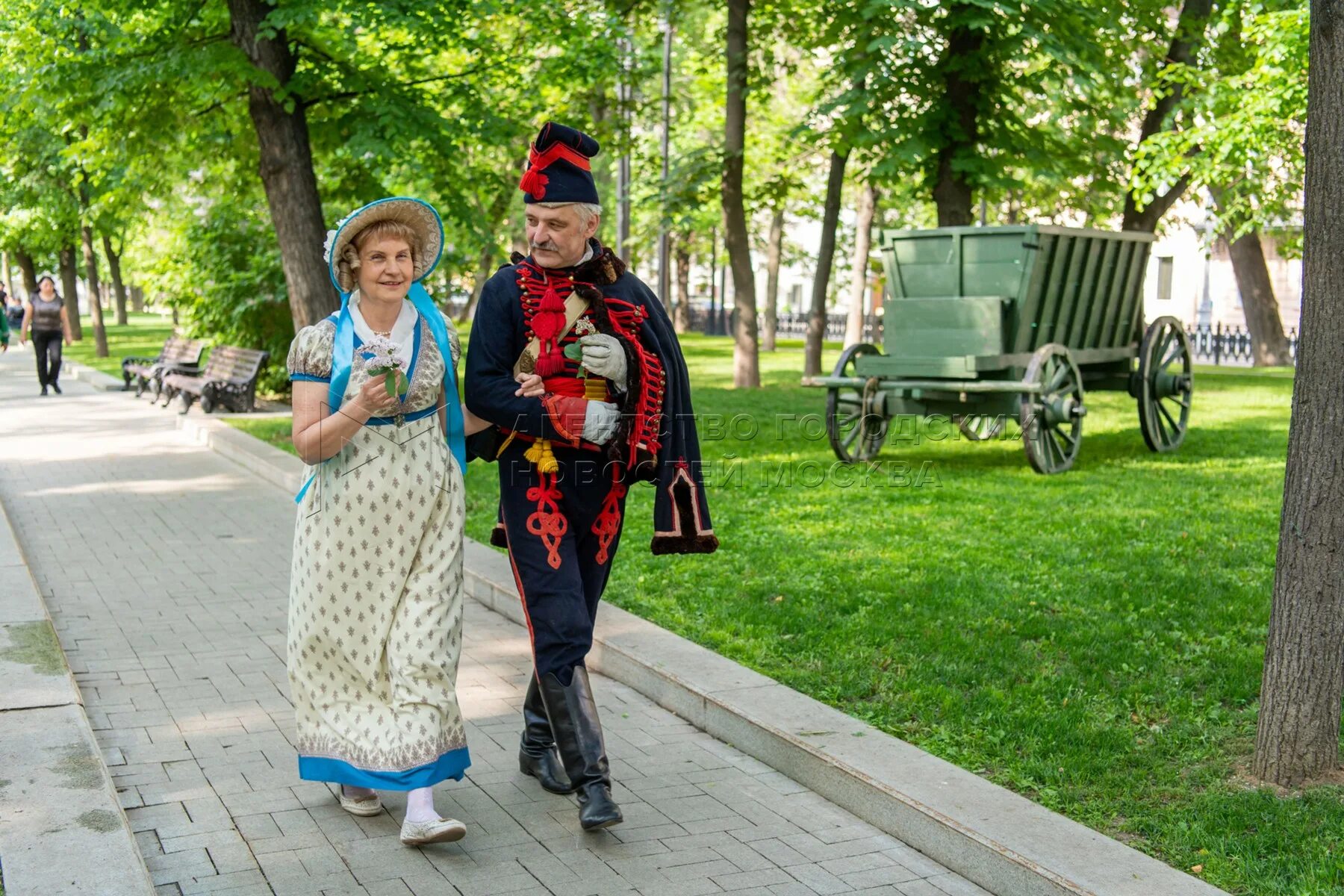 Историческая реконструкция москва. Времена года фестиваль москва. Фестиваль "времена и эпохи" 2011. Времена и эпохи на бульварах. Фестиваль реконструкции.