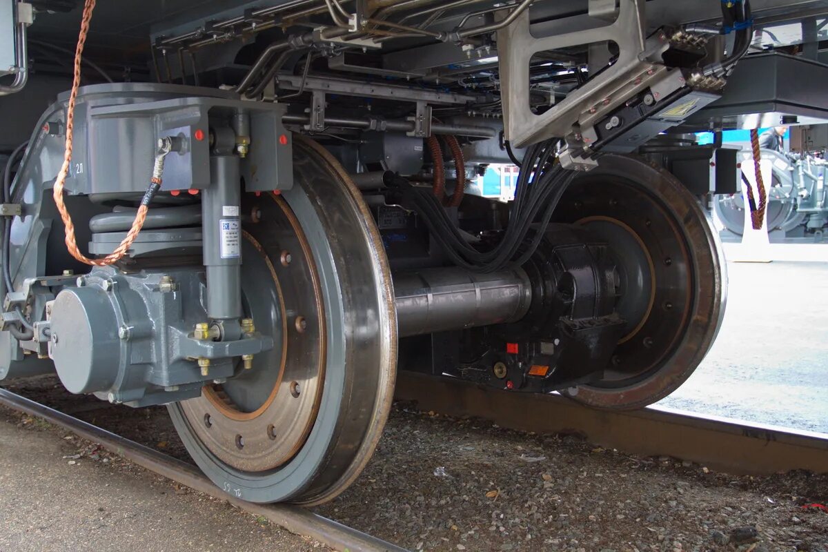 колесная пара колеи 1435. тележка 68-4095. дисковый тормоз вагонов. колесная пара с тормозными дисками твз. колесная пара эп20.