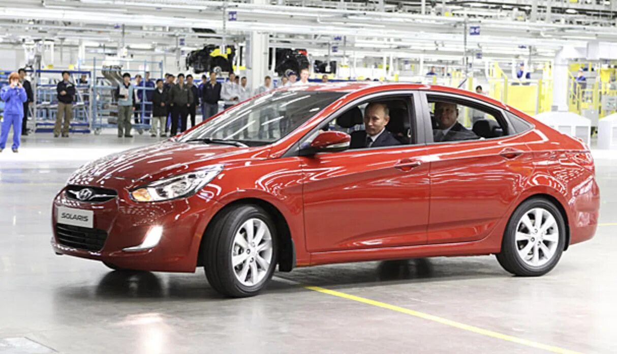 Solaris завод модели. Hyundai solaris 2013. хендай солярис 1. завод solaris. hyundai solaris реклама.