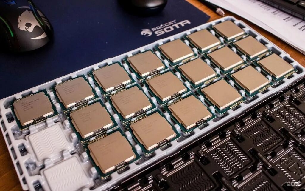 Сокет под i5. Двухпроцессорная материнская плата 1200. Корпус под 2 двухпроцессорные материнские платы. Материнская плата на процессор а6 амд. Motherboard tray: hptx.