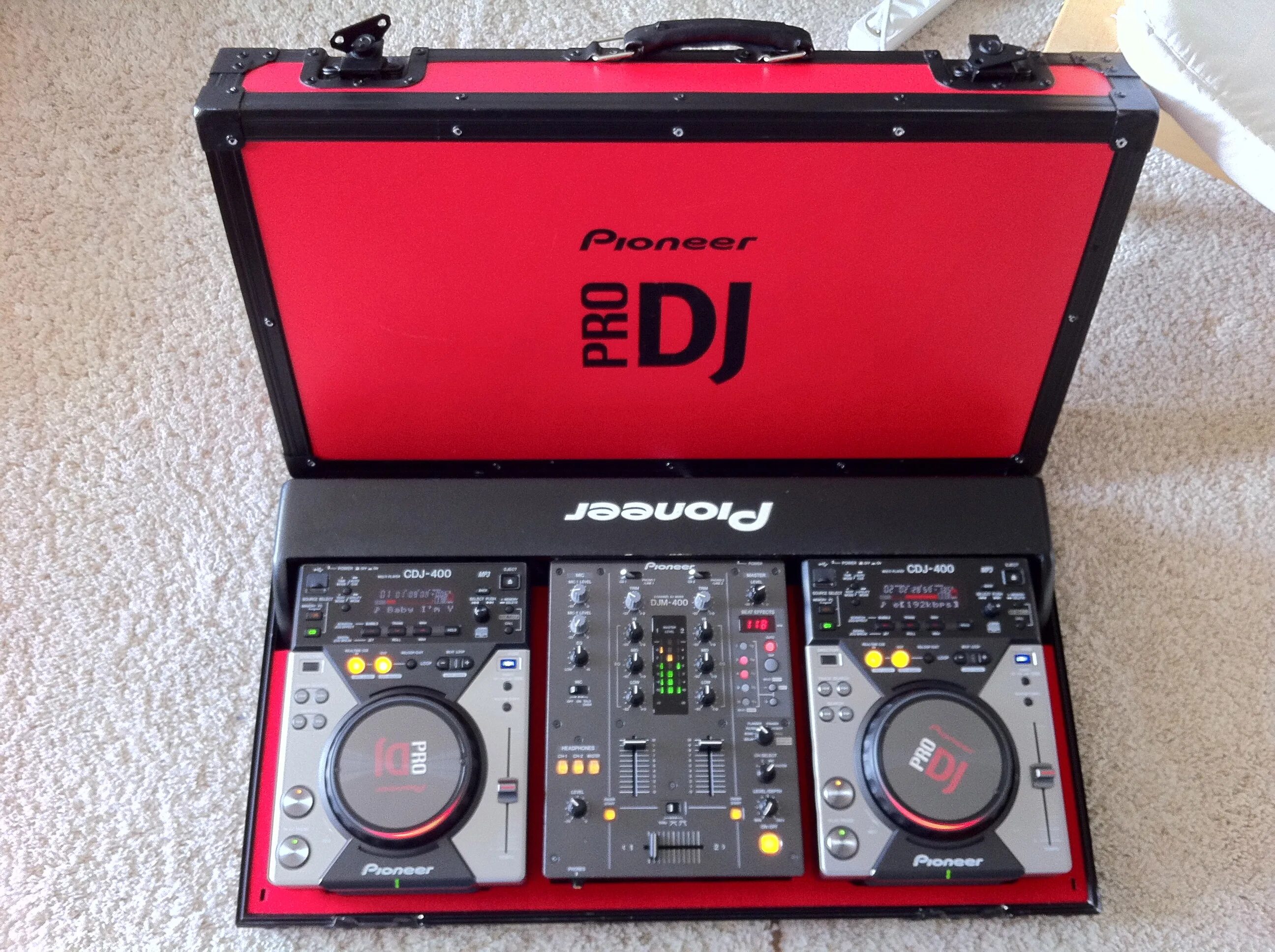 Pioneer dj 400 купить. Pioneer DJ CDJ-400. Pioneer DJM 400. Пульт Pioneer DJM 400. Pioneer DJM/CDJ-400.