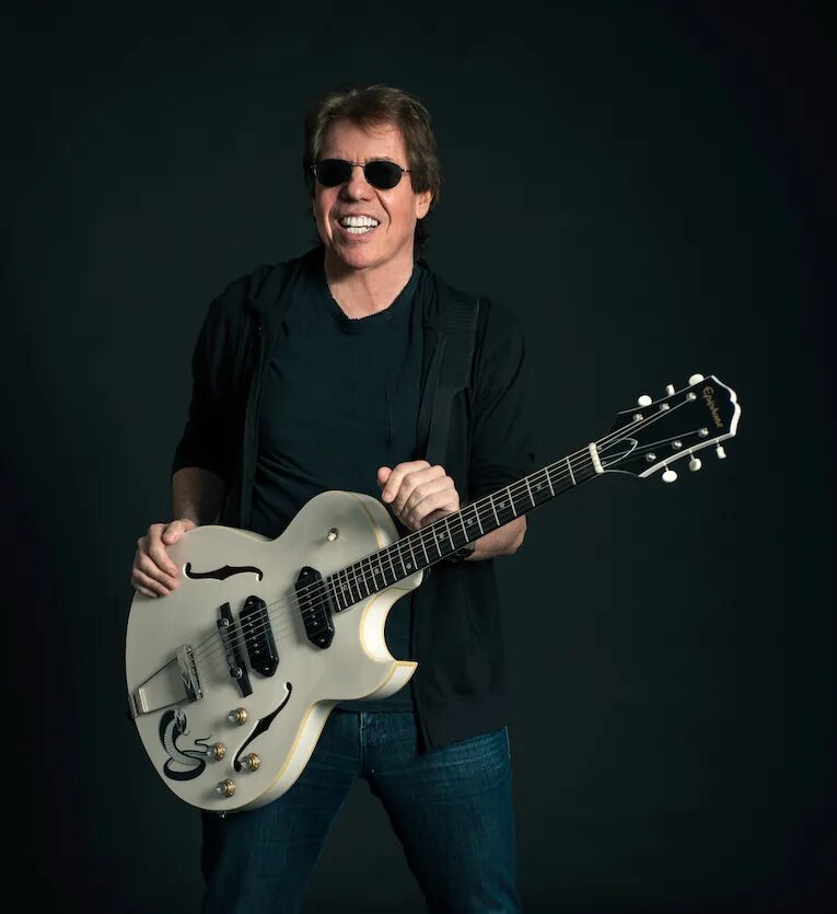 George thorogood bad to the. Георг Торогуд. John Thorogood. George Thorogood 2022. Джордж Торогуд 2021.