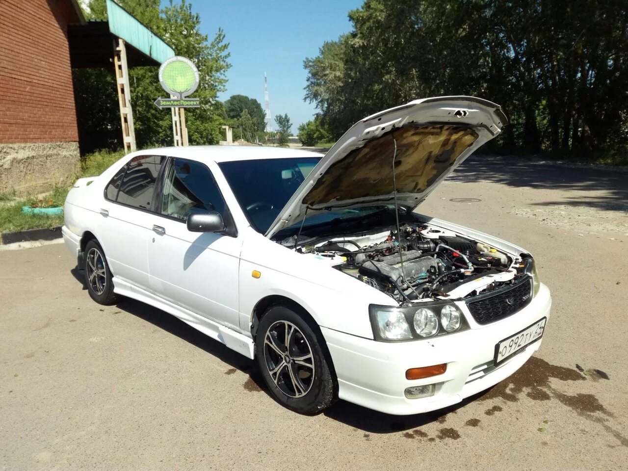 Капот ниссан блюберд. Nissan Bluebird u14. Ниссан Блюберд 96 года. База Ниссан Блюберд u14. Nissan Bluebird u14 доработки.