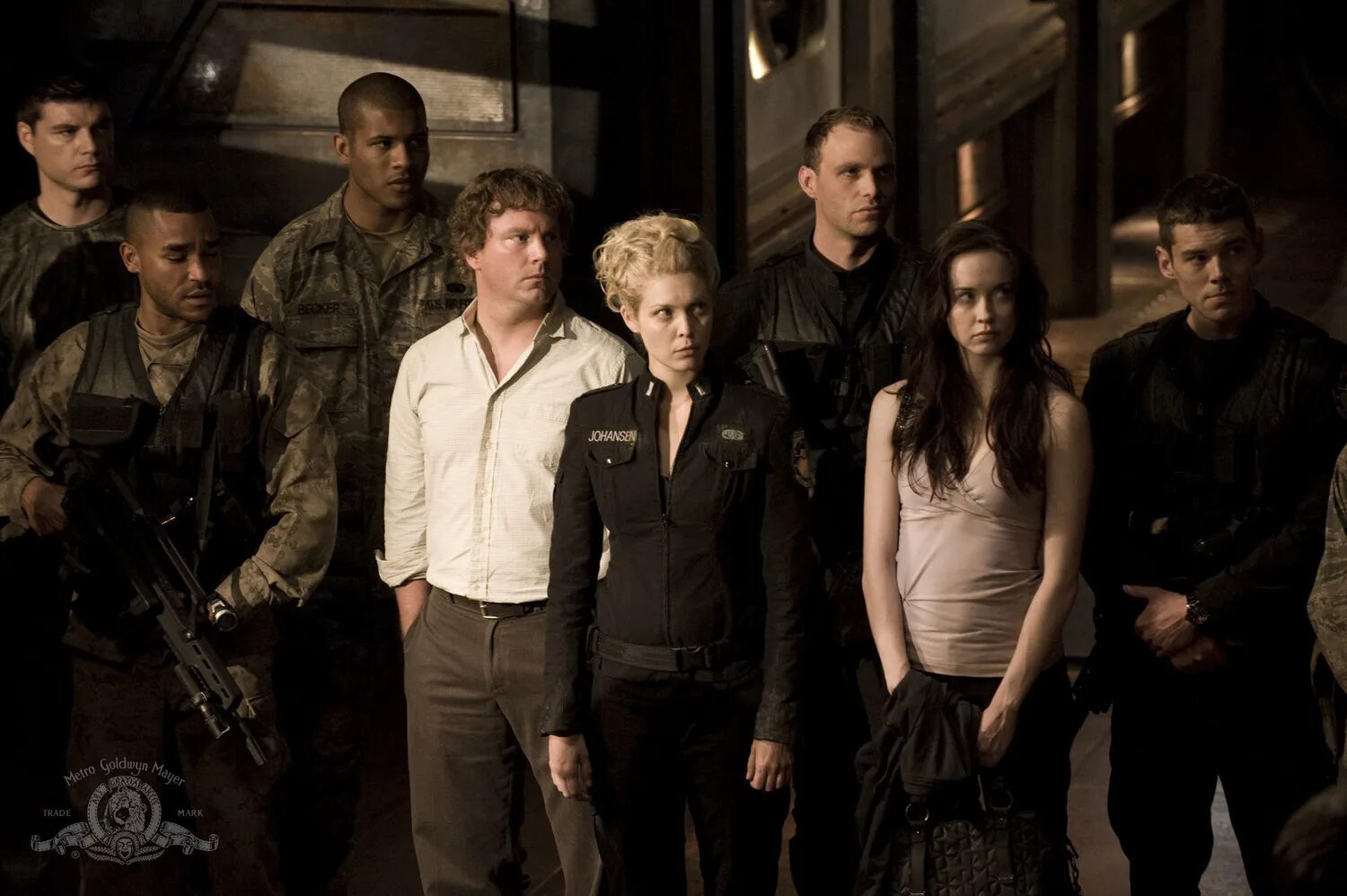 Звездные врата вселенная 1 2. Звездные врата: вселенная элиз левек. Звездные врата вселенная 1 2. Звездные врата вселенная 1 2. Сериал врата вселенной.