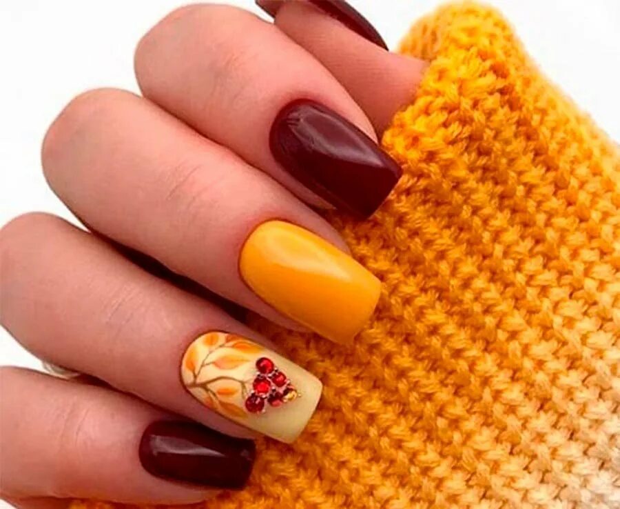 Дизайн ногтей осень 2023 год. Осенний маникюр. Ногти осень. Осенний дизайн ногтей. Яркий осенний маникюр.