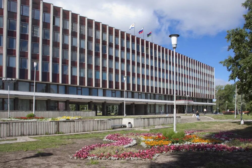 Здание мэрии петрозаводска. Сайт мэрии петрозаводска. Мэрия петрозаводск. Здание мэрии петрозаводска. Высота здания мэрии петрозаводска.