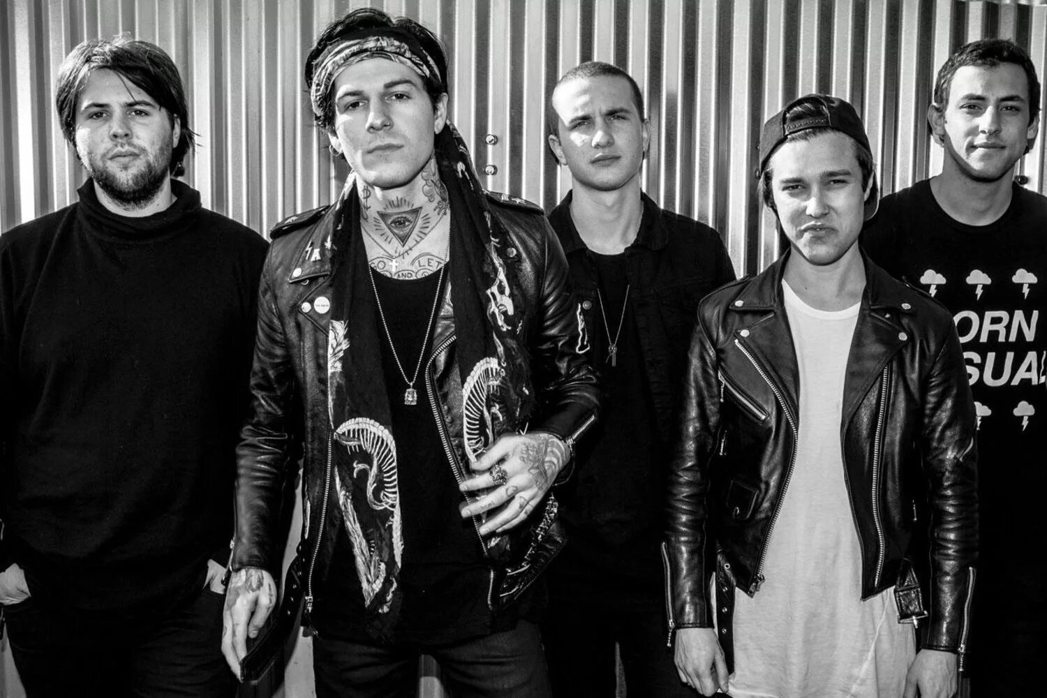 Группа the neighbourhood. Группа the neighbourhood. The neighbourhood треки. Группа the neighbourhood. The neighbourhood 2021.