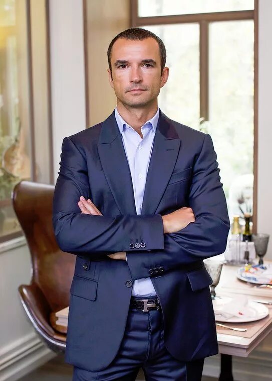 хозяин бизнесмен