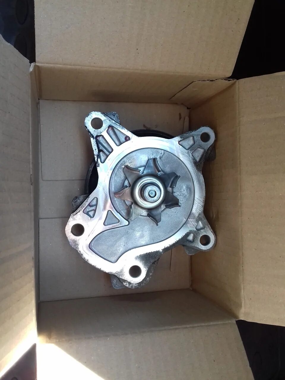 4. помпа на 4g92купить. помпа тойота рав 4. замена помпы рав 4. помпа двигателя rav4.