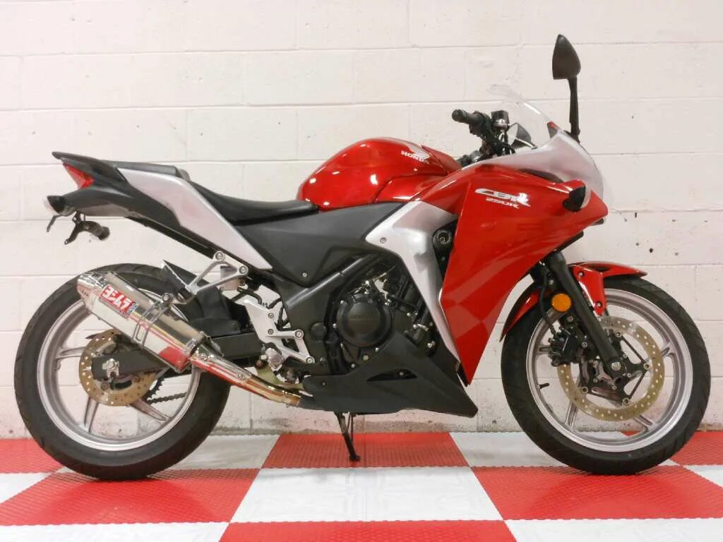 Мотоцикл honda 250. Мотоцикл хонда 200. Хонда 250 кубов. Honda cbr 250r 1996. Honda 250 кубов.