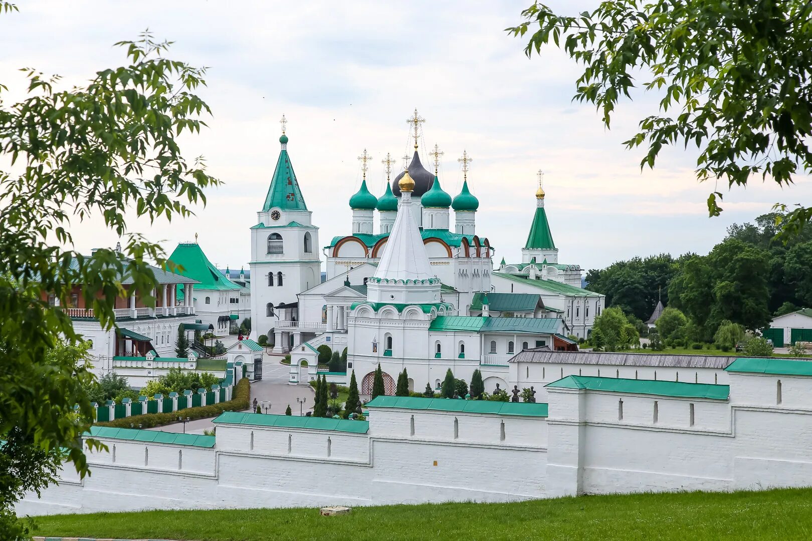 Печерский монастырь нижний новгород сайт. Печерский монастырь Нижний Новгород. Печерский Вознесенский монастырь. Вознесенский монастырь Нижний Новгород. Вознесенский Печерский монастырь Нижний.