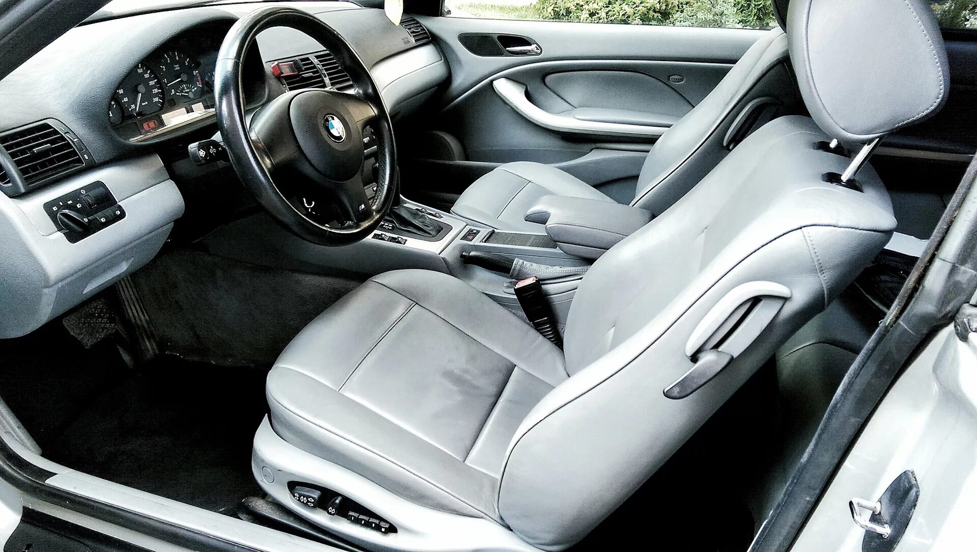 Сиденья бмв е46 купе. Сиденья бмв е46 купе рекаро. Сидения бмв е46 купе моторспорт. Сиденья бмв е46. Сиденья бмв е46 рекаро.