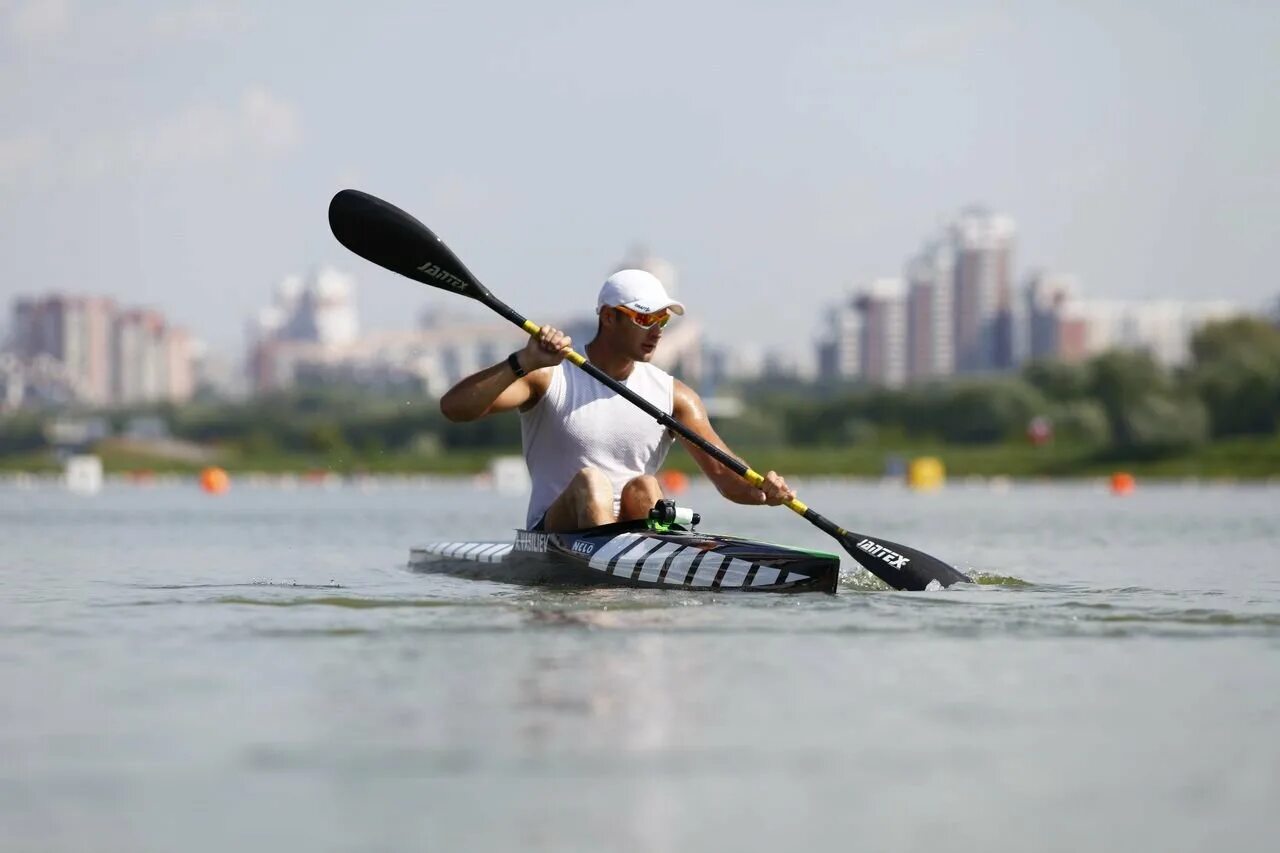 Спорт гребля на байдарках. Гребля на байдарках и каноэ. Гребля на байдарках и каноэ байдарка.