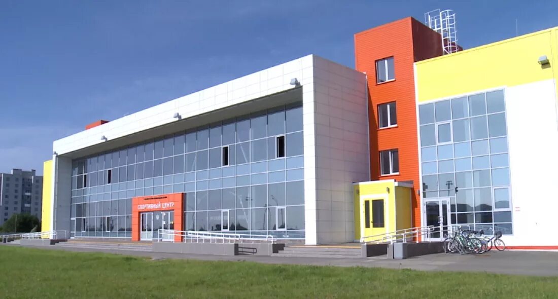 псковская великий новгород. манеж на псковской великий новгород. манеж великий новгород фото. псковская манеж великий новгород. манеж на псковской великий новгород.