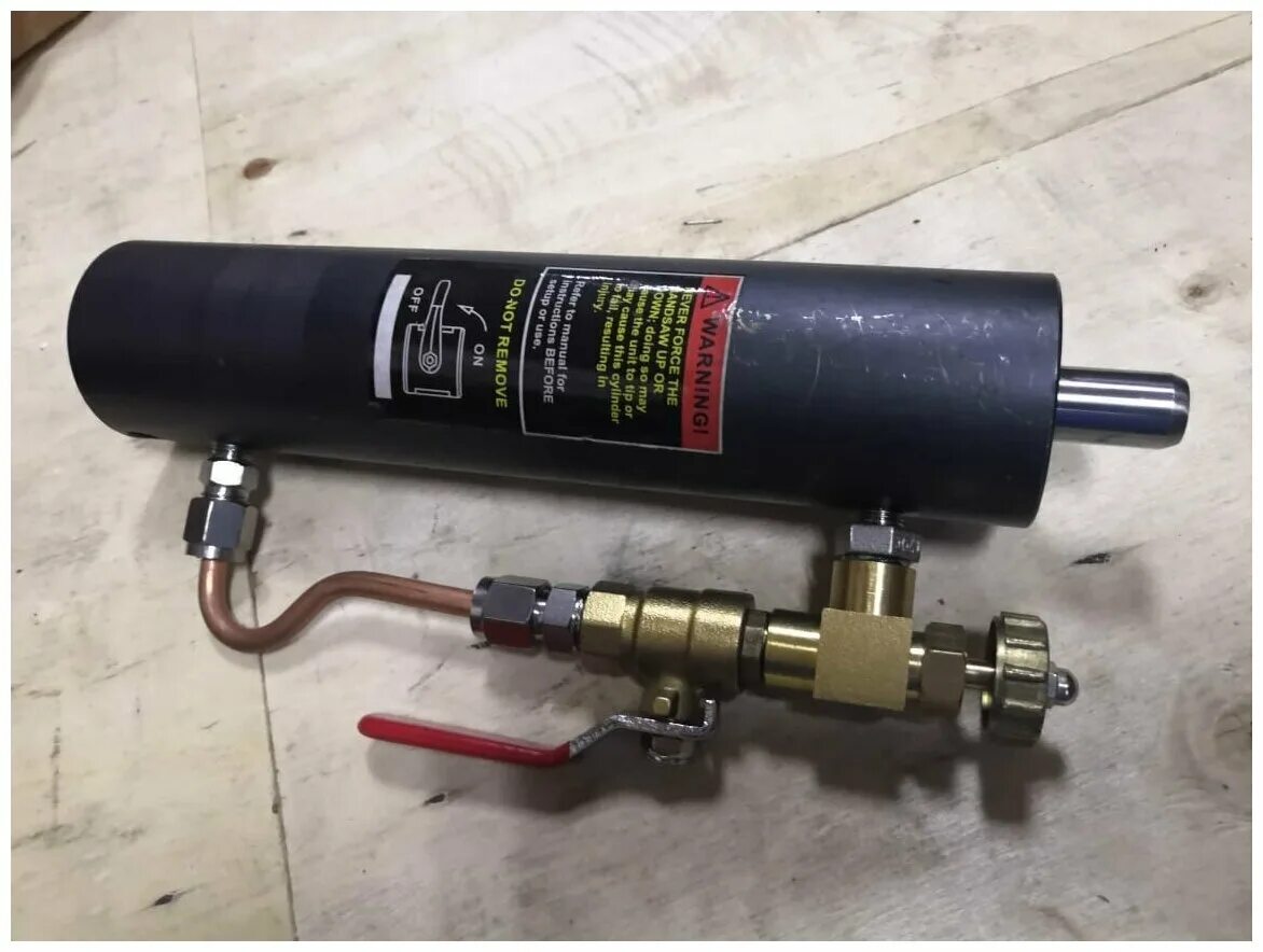 Домкрат гидравлический шааз 25т. Разобрать гидравлический домкрат бутылочный 10т. Подкатной гидравлический домкрат dpat100v. Гидравлический опускается. Домкрат гидравлический 5т спускной клапан.