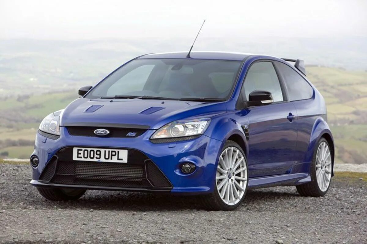 Форд фокус хлопок. Ford Focus mk2. Ford Focus RS 2009. Ford Focus RS 2013. Форд фокус 3 RS.